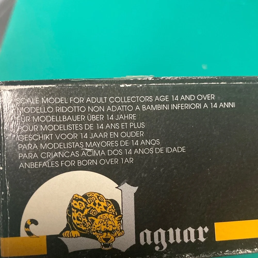 Jaguar 1/35 model, WWII, accordion players, #63069, resin figures x 2, unbuilt
